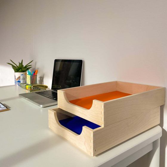 Corbeille à courrier en bois