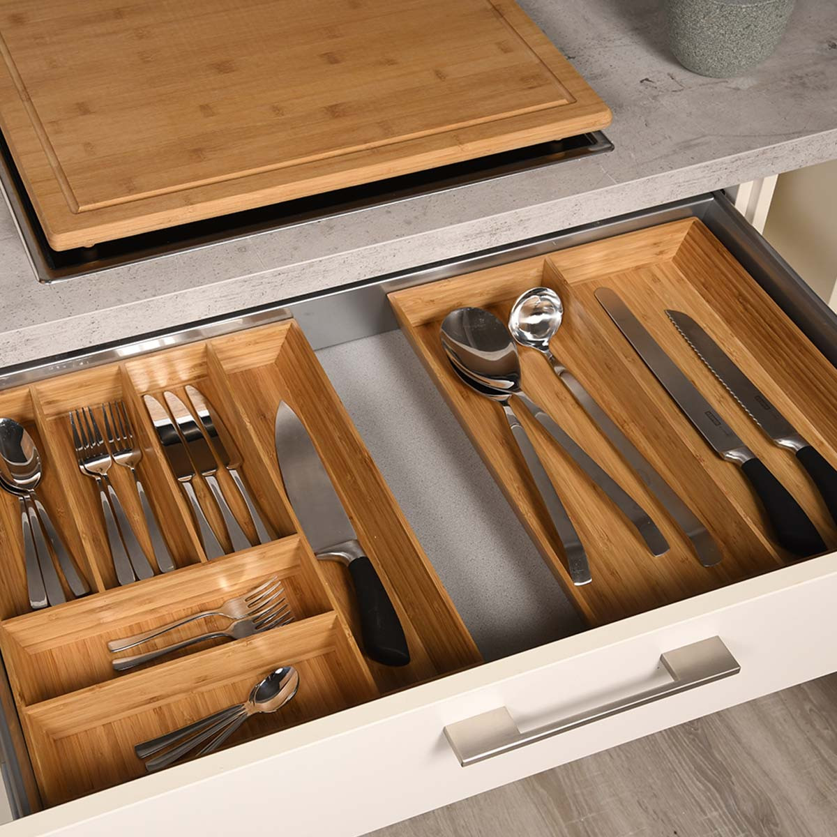 Pourquoi les range-couverts pour les tiroirs de cuisine sont-ils si im -  Furnica