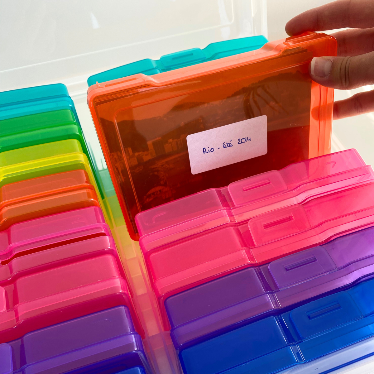 Mallette de rangement pour photos 10x15 - Avec 16 boîtes colorées
